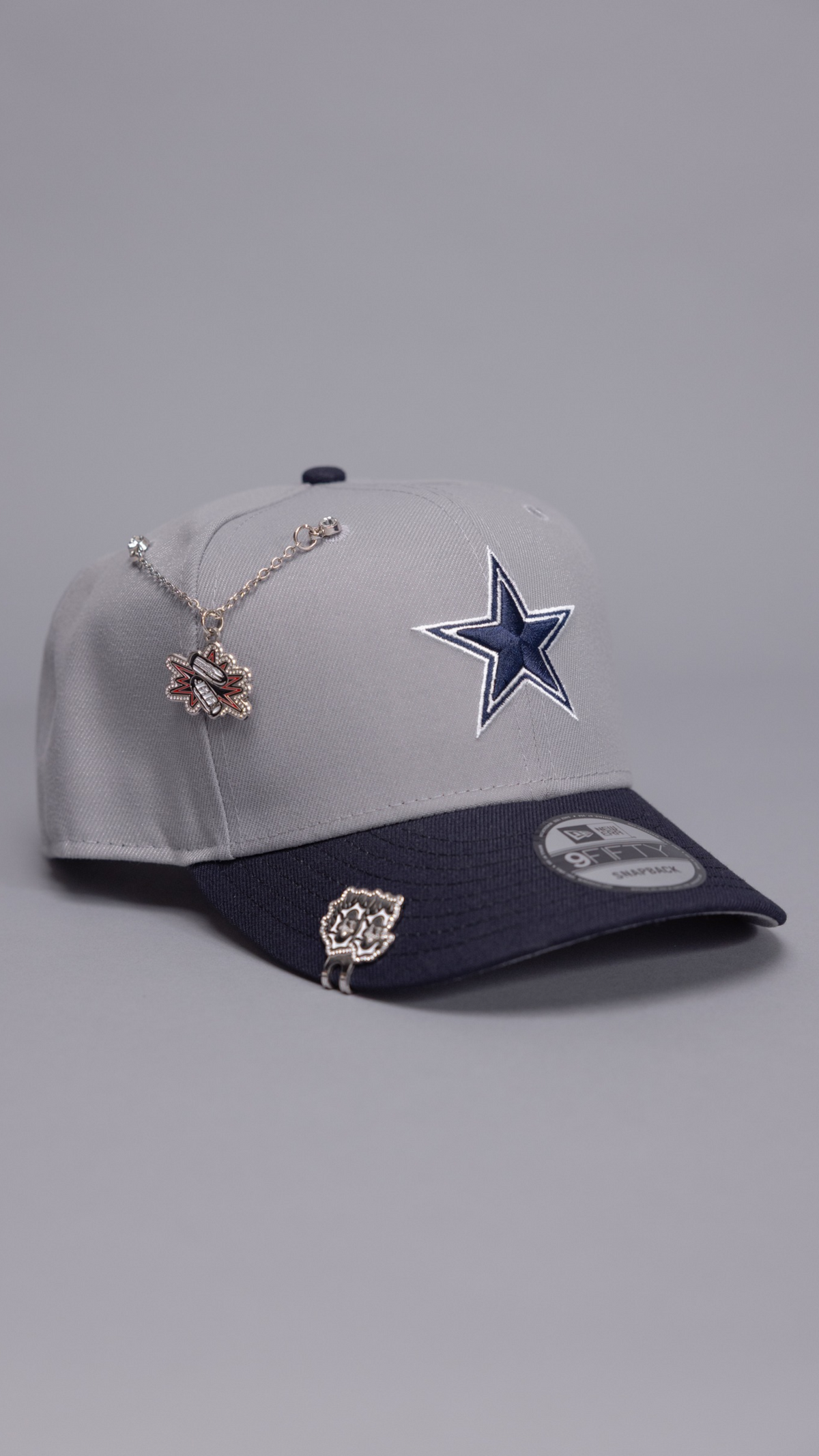 New Era Exclusive 9Fifty Grey/Navy Cowboys Two Tone Snapback