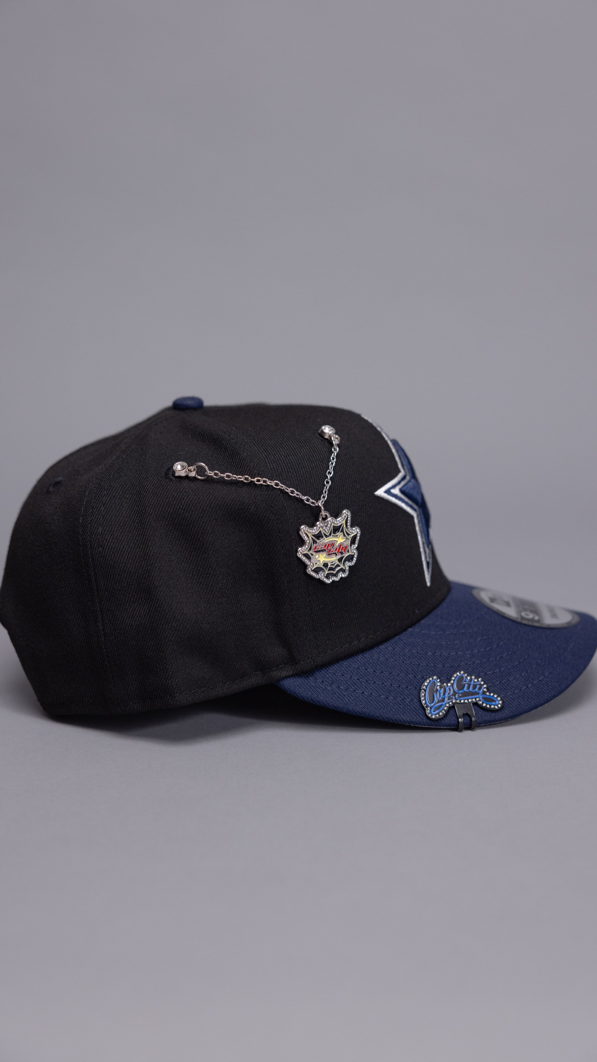 New Era Exclusive 9Fifty Black/Navy Dallas Cowboys Two Tone Snapback