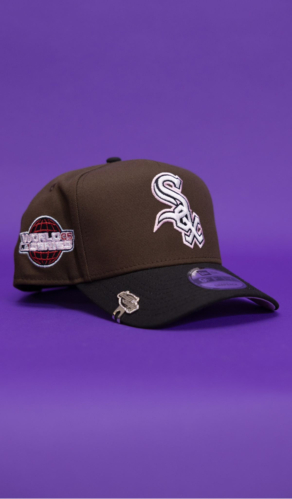 New Era 9Fifty A-Frame Brown/Black Chicago White Sox Snapback W/ 2005 World Series Side Patch
