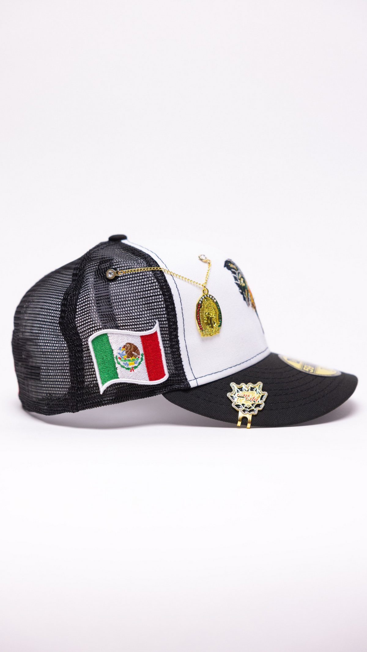 New Era Exclusive 59Fifty Pearl White Mexico "El Gallo" Meshback W/ Mexico Flag Side Patch