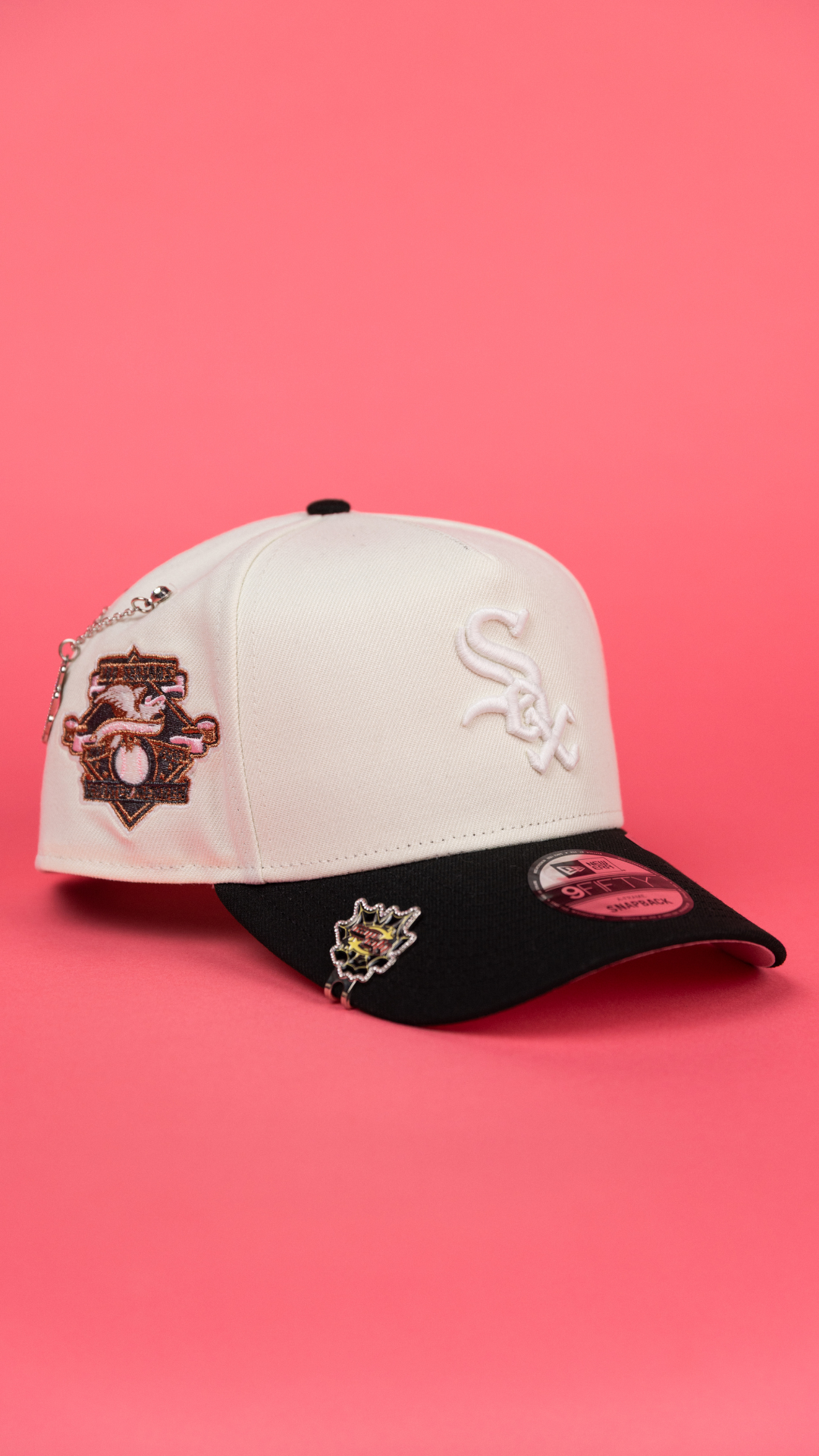 NEW ERA 9FIFTY A-FRAME CHROME/ BLACK CHICAGO WHITE SOX SNAPBACK W/ 100TH SEASON SIDE PATCH