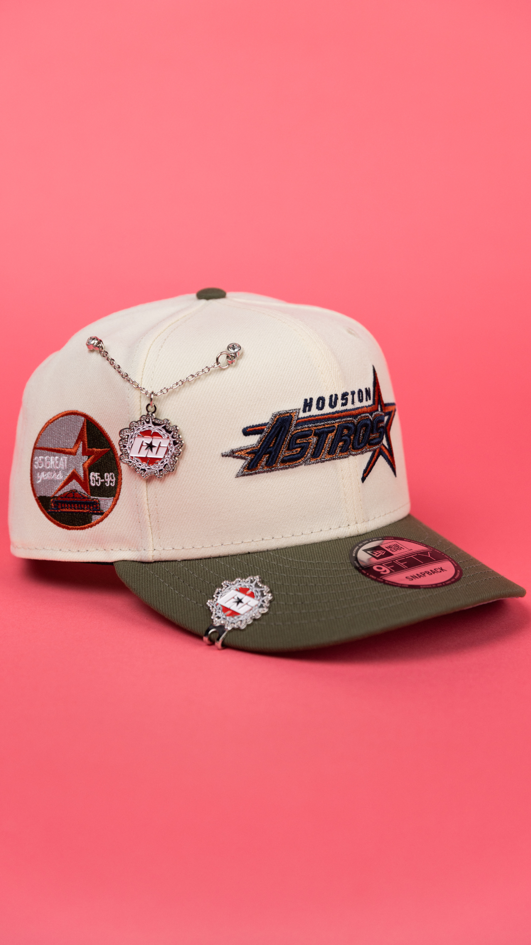 NEW ERA EXCLUSIVE 9FIFTY CHROME/ OLIVE HOUSTON ASTROS SCRIPT SNAPBACK W/ 35 GREAT YEARS SIDE PATCH