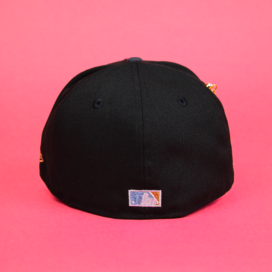 NEW ERA EXCLUSIVE 59FIFTY BLACK/ GREY NEW YORK YANKEES W/ 1999 WORLD SERIES SIDE PATCH