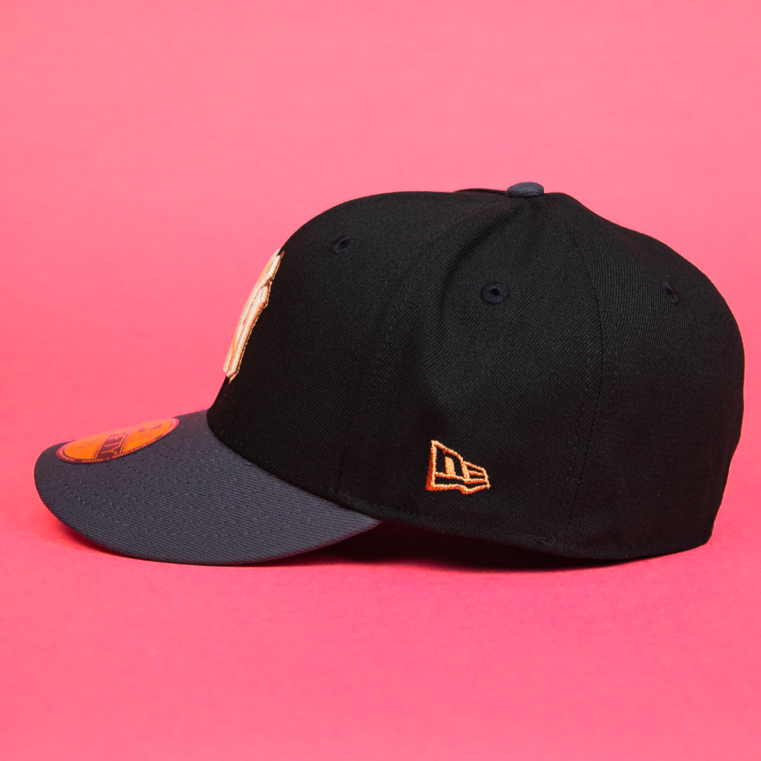 NEW ERA EXCLUSIVE 59FIFTY BLACK/ GREY NEW YORK YANKEES W/ 1999 WORLD SERIES SIDE PATCH