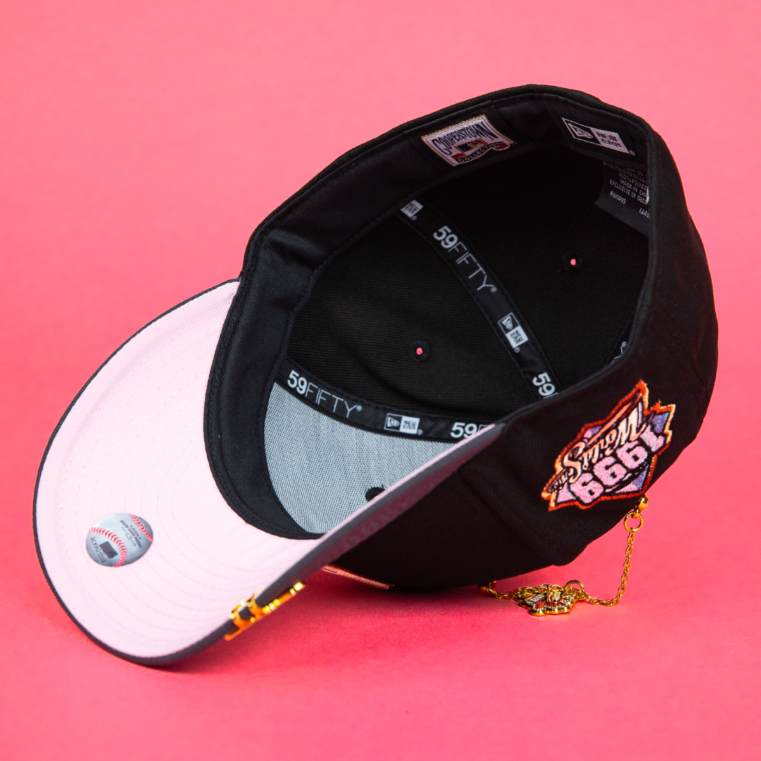 NEW ERA EXCLUSIVE 59FIFTY BLACK/ GREY NEW YORK YANKEES W/ 1999 WORLD SERIES SIDE PATCH