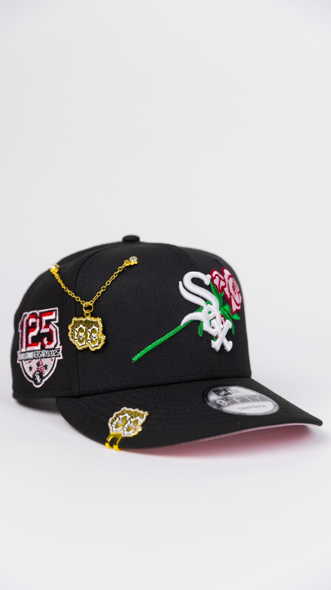 NEW ERA EXCLUSIVE 9FIFTY BLACK CHICAGO WHITE SOX SNAPBACK W/ PINK ROSE + 125TH ANNIVERSARY SIDE PATCH
