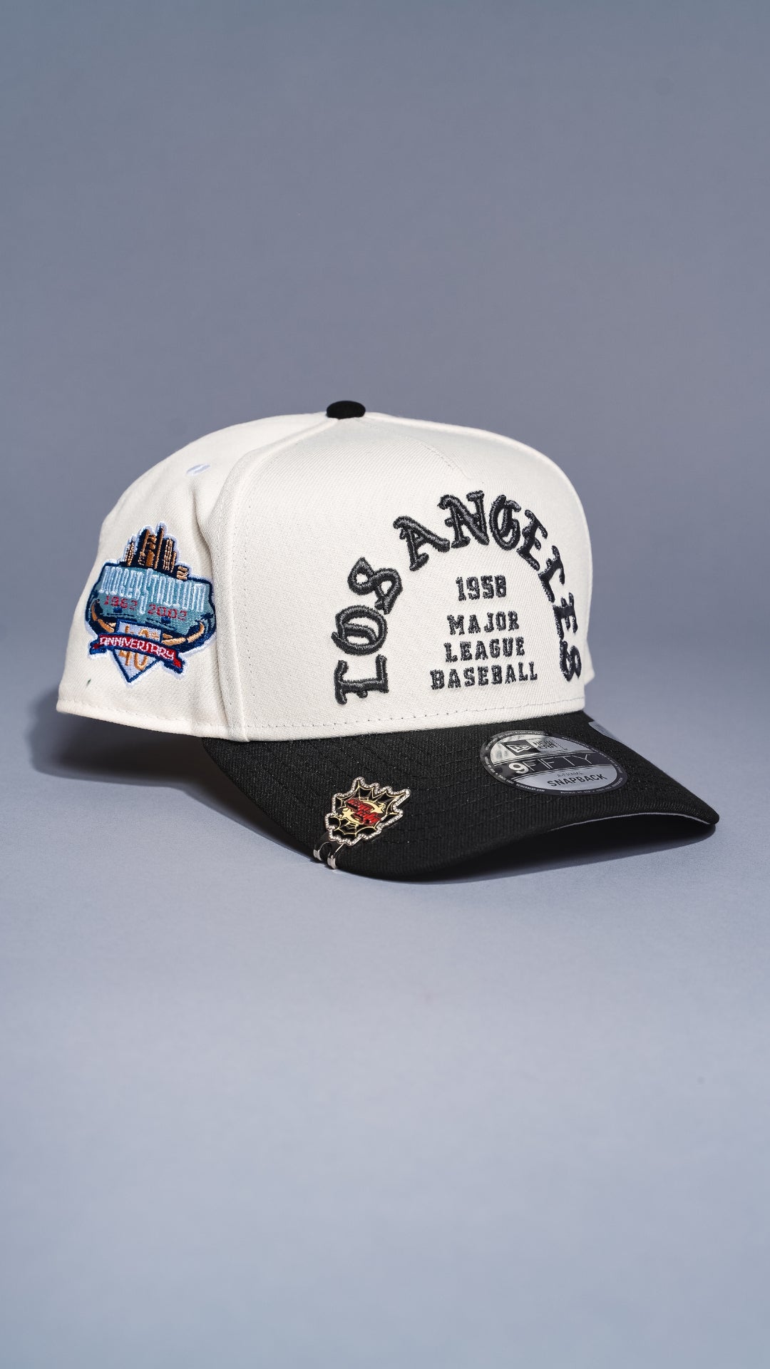 NEW ERA 9FIFTY A-FRAME CHROME/BLACK LOS ANGELES DODGERS 1958 MLB SCRIPT SNAPBACK W/ 40TH ANNIVERSARY SIDE PATCH