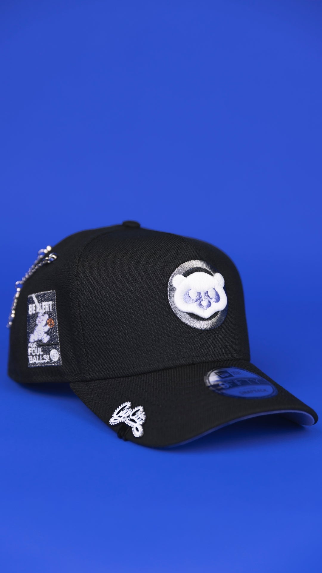 NEW ERA 9FIFTY A-FRAME BLACK CHICAGO CUBS SNAPBACK W/ "BE ALERT FOR FOUL BALLS" SIDE PATCH