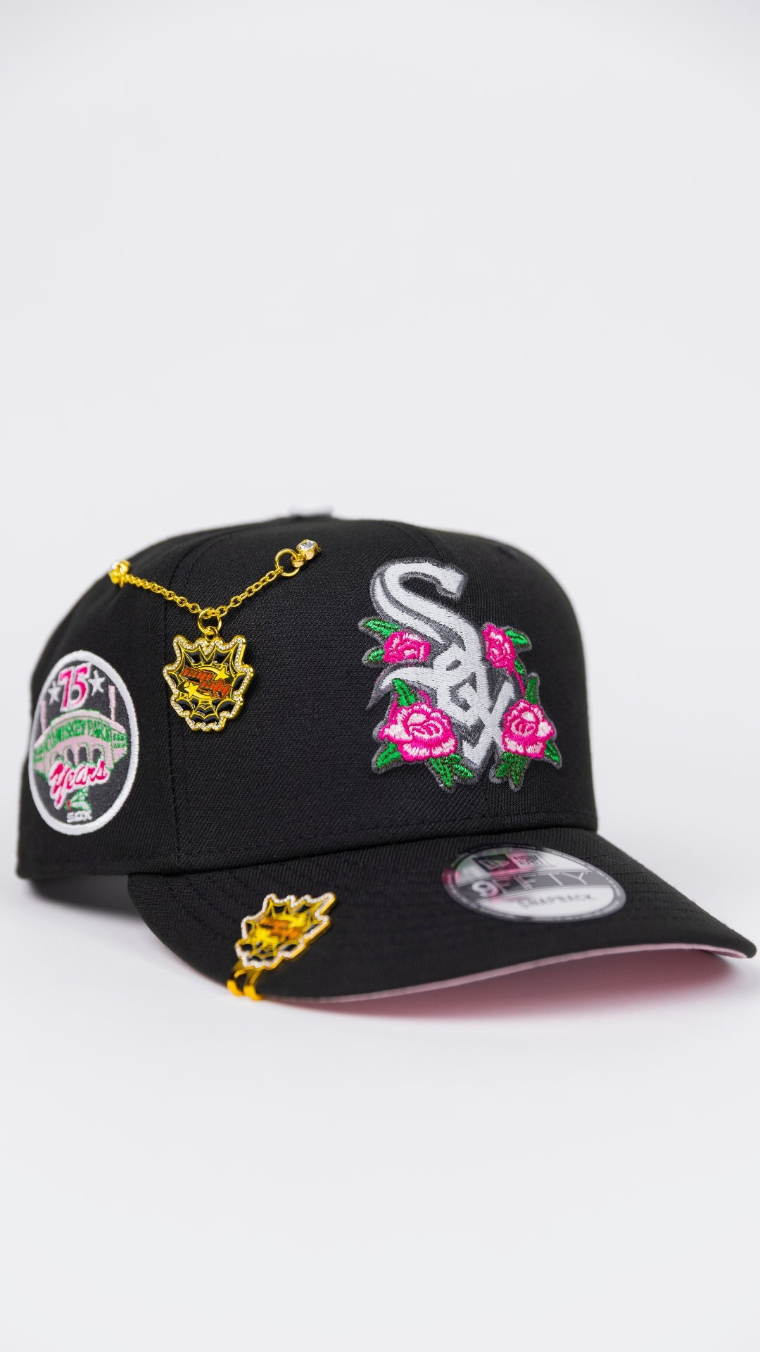 NEW ERA EXCLUSIVE 9FIFTY BLACK CHICAGO WHITE SOX SNAPBACK W/ ROSES + 75TH ANNIVERSARY SIDE PATCH