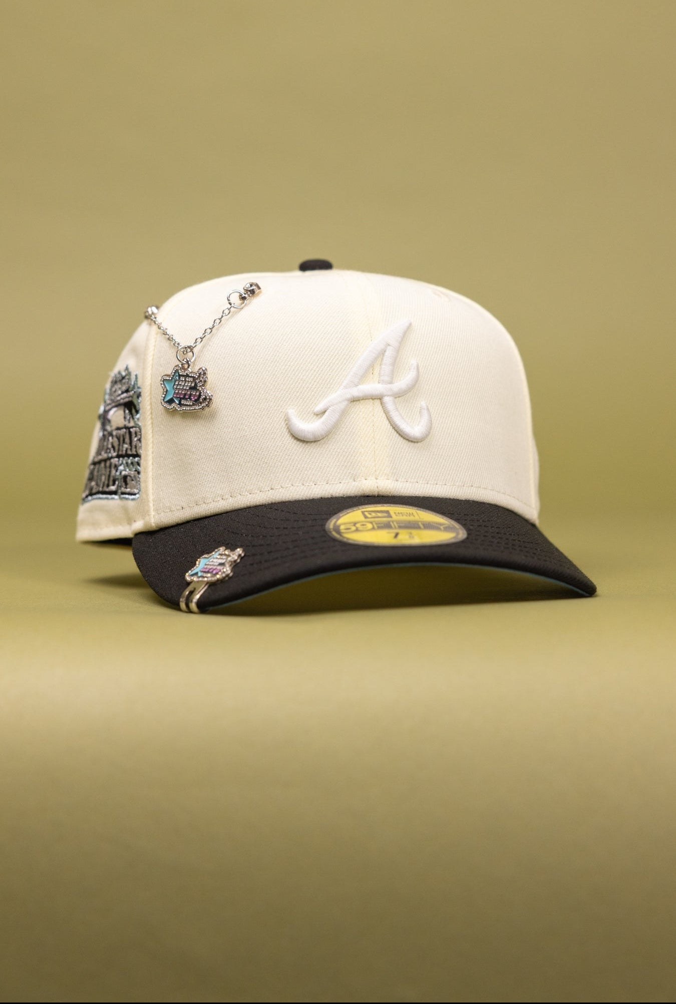 NEW ERA EXCLUSIVE 59FIFTY CHROME/BLACK ATLANTA BRAVES W/ 2000 ALL STAR GAME SIDE PATCH