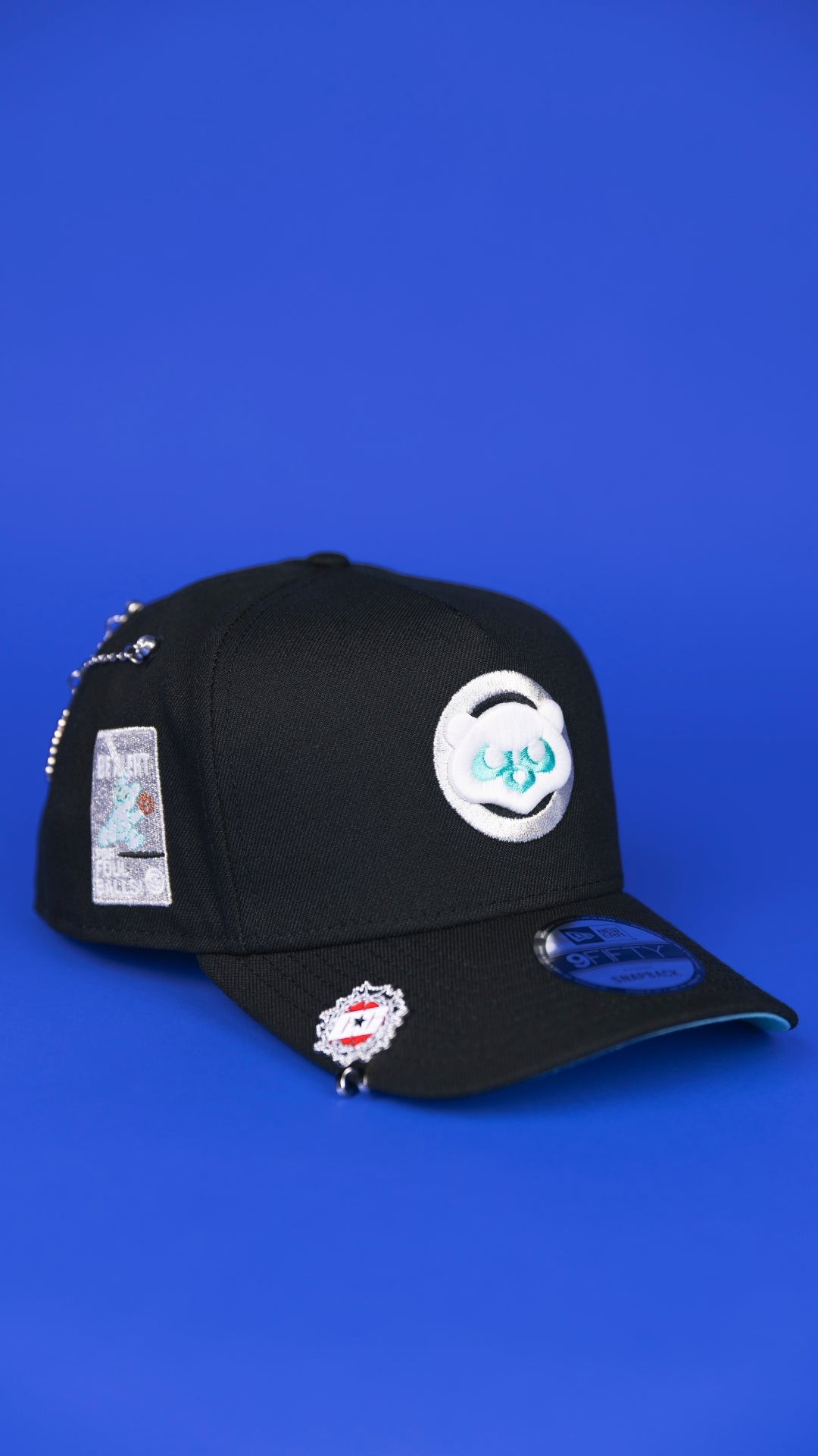 NEW ERA 9FIFTY A-FRAME BLACK CHICAGO CUBS SNAPBACK W/ "BE ALERT FOR FOUL BALLS" SIDE PATCH