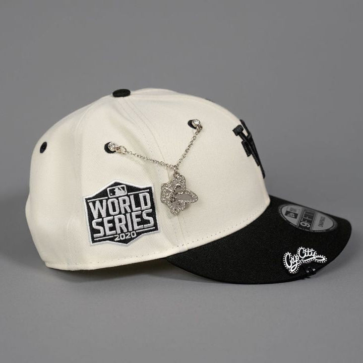 NEW ERA EXCLUSIVE 9FIFTY CHROME/ BLACK UPSIDE DOWN LOS ANGELES DODGERS SNAPBACK W/ 2020 WORLD SERIES SIDE PATCH