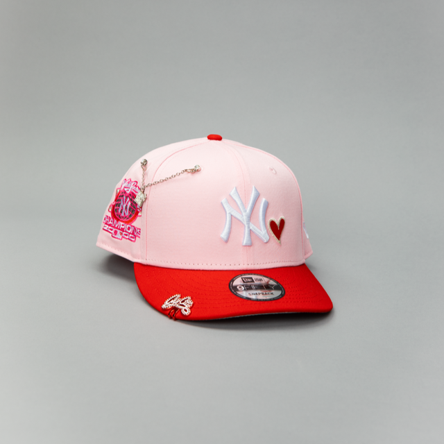 NEW ERA EXCLUSIVE 9FIFTY PINK/ RED NEW YORK YANKEES SNAPBACK W/ RED HEART+ 2000 CHAMPIONS SIDE PATCH