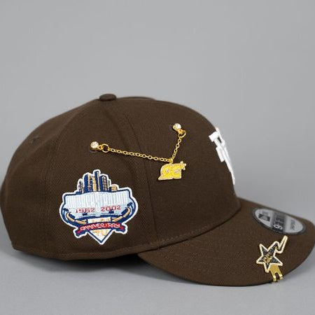 NEW ERA EXCLUSIVE 9FIFTY WALNUT UPSIDE DOWN LOS ANGELES DODGERS SNAPBACK W/ 40TH ANNIVERSARY SIDE PATCH