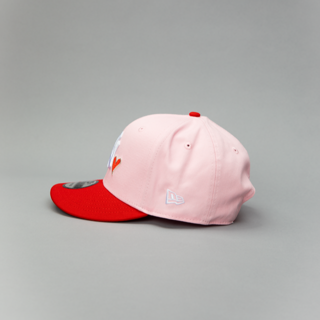 NEW ERA EXCLUSIVE 9FIFTY PINK/ RED NEW YORK YANKEES SNAPBACK W/ RED HEART+ 2000 CHAMPIONS SIDE PATCH