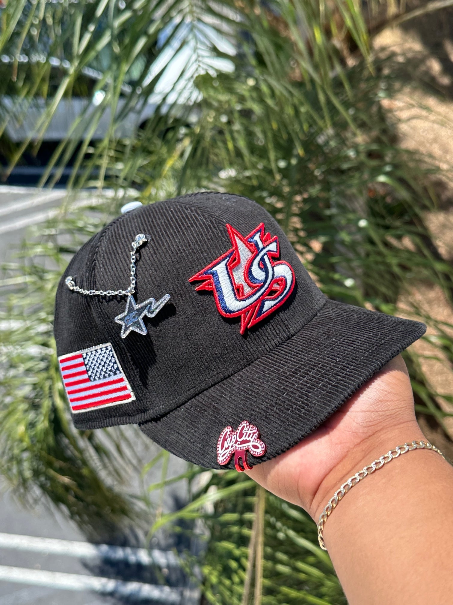 NEW ERA EXCLUSIVE 59FIFTY BLACK CORDUROY UNITED STATES W/ AMERICAN FLAG SIDE PATCH