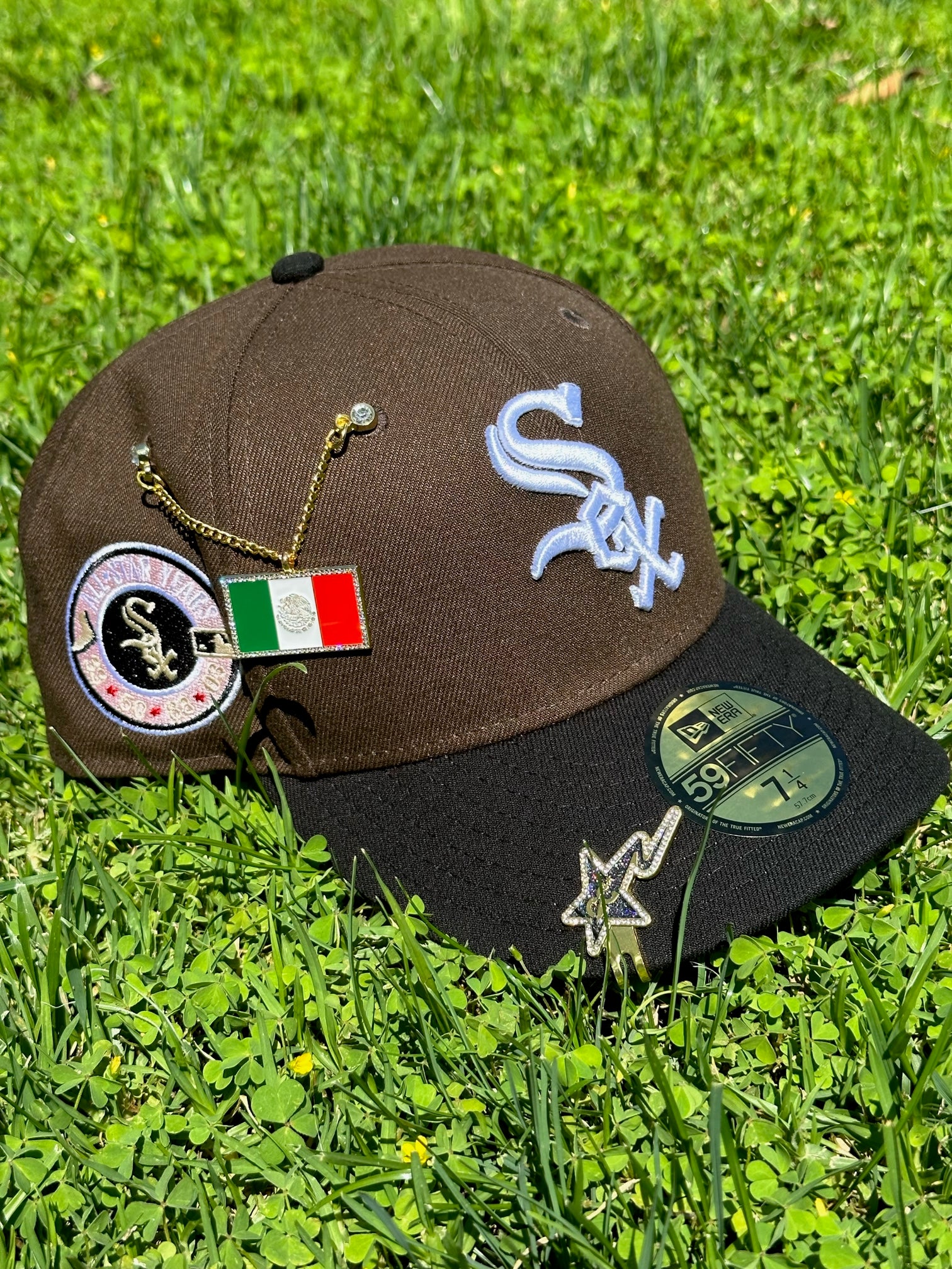 NEW ERA EXCLUSIVE 59FIFTY MOCHA/BLACK CHICAGO WHITE SOX W/ "ALL STAR YEARS" SIDE PATCH