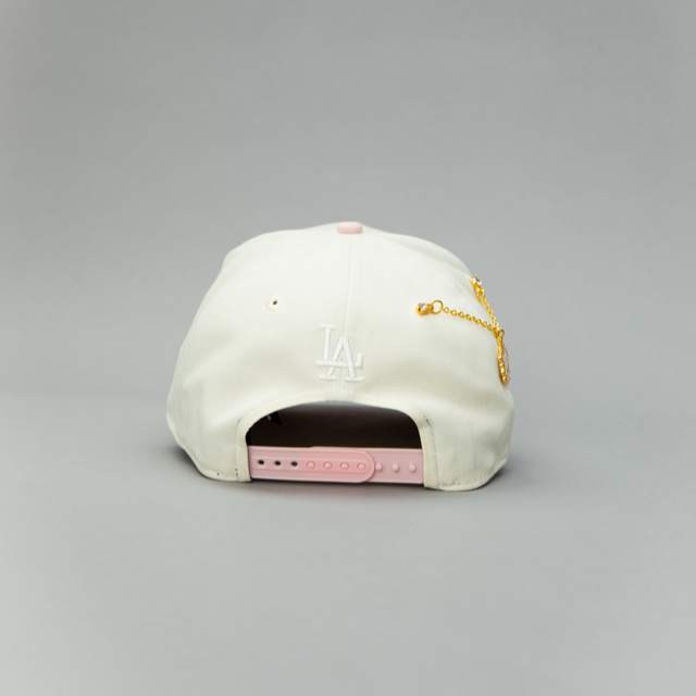 NEW ERA EXCLUSIVE 9FORTY A-FRAME CHROME WHITE/NAVY ATLANTA BRAVES W/ 100TH ANNIVERSARY SIDE PATCH