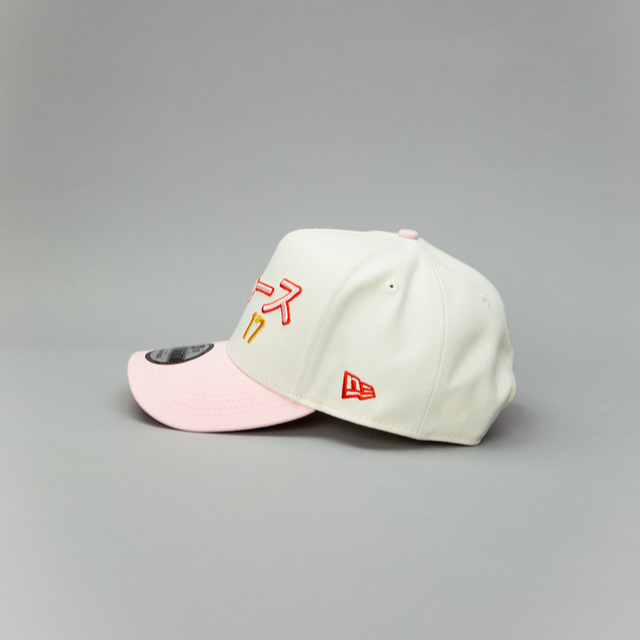 NEW ERA EXCLUSIVE 9FORTY A-FRAME CHROME WHITE/NAVY ATLANTA BRAVES W/ 100TH ANNIVERSARY SIDE PATCH