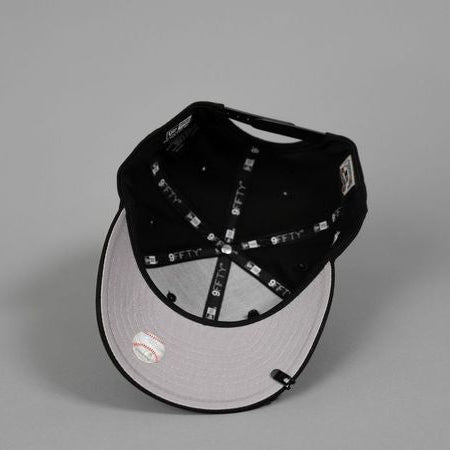 NEW ERA EXCLUSIVE 9FIFTY BLACK UPSIDE DOWN LOS ANGELES DODGERS SNAPBACK W/ 2020 WORLD SERIES SIDE PATCH