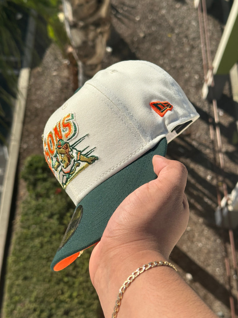 NEW ERA EXCLUSIVE 59FIFTY CHROME WHITE/FOREST GREEN BUFFALO BISONS W/ HOMETOWN COLLECTION PATCH (ORANGE UV)