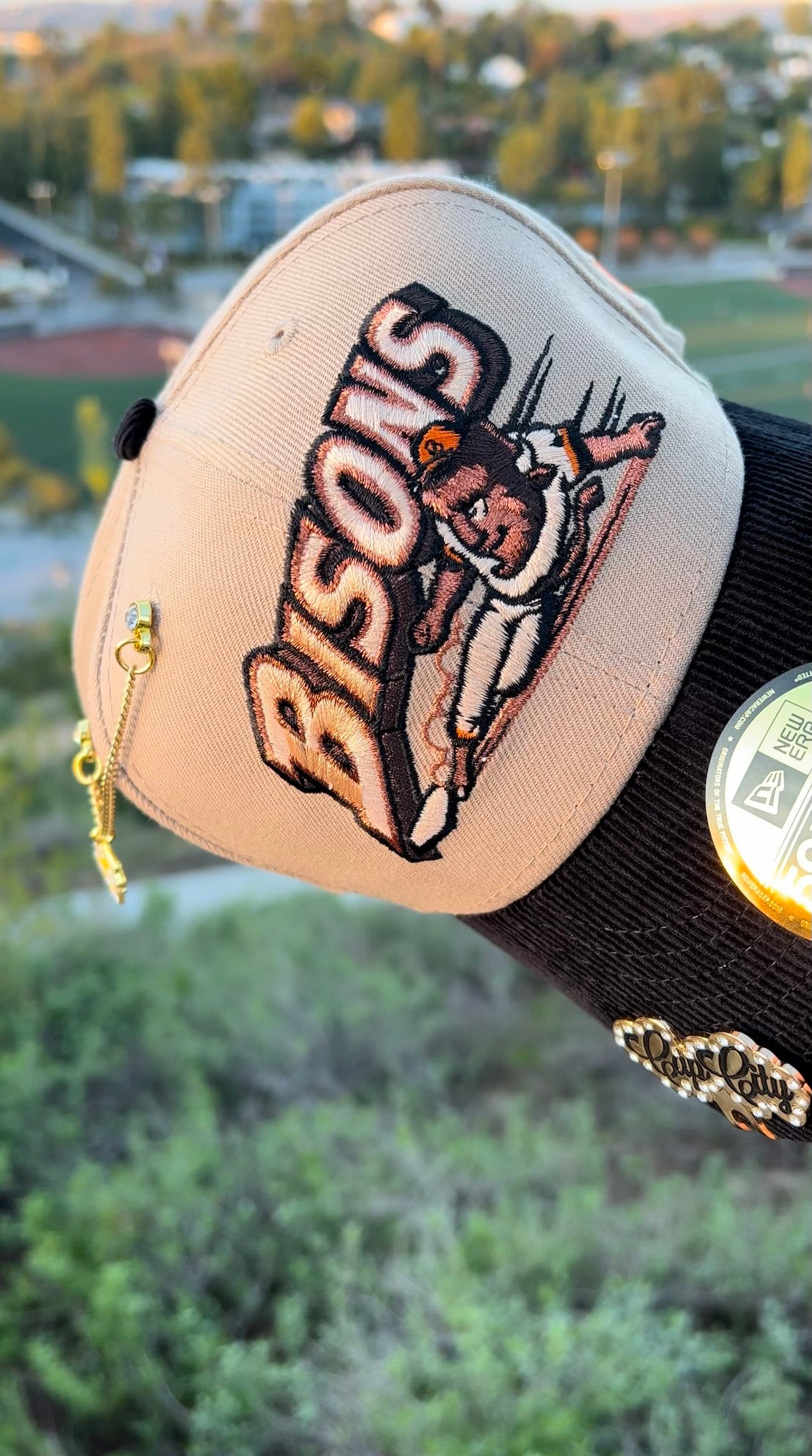 NEW ERA EXCLUSIVE 59FIFTY KHAKI/CORDUROY BUFFALO BISONS W/ HOMETOWN COLLECTION PATCH
