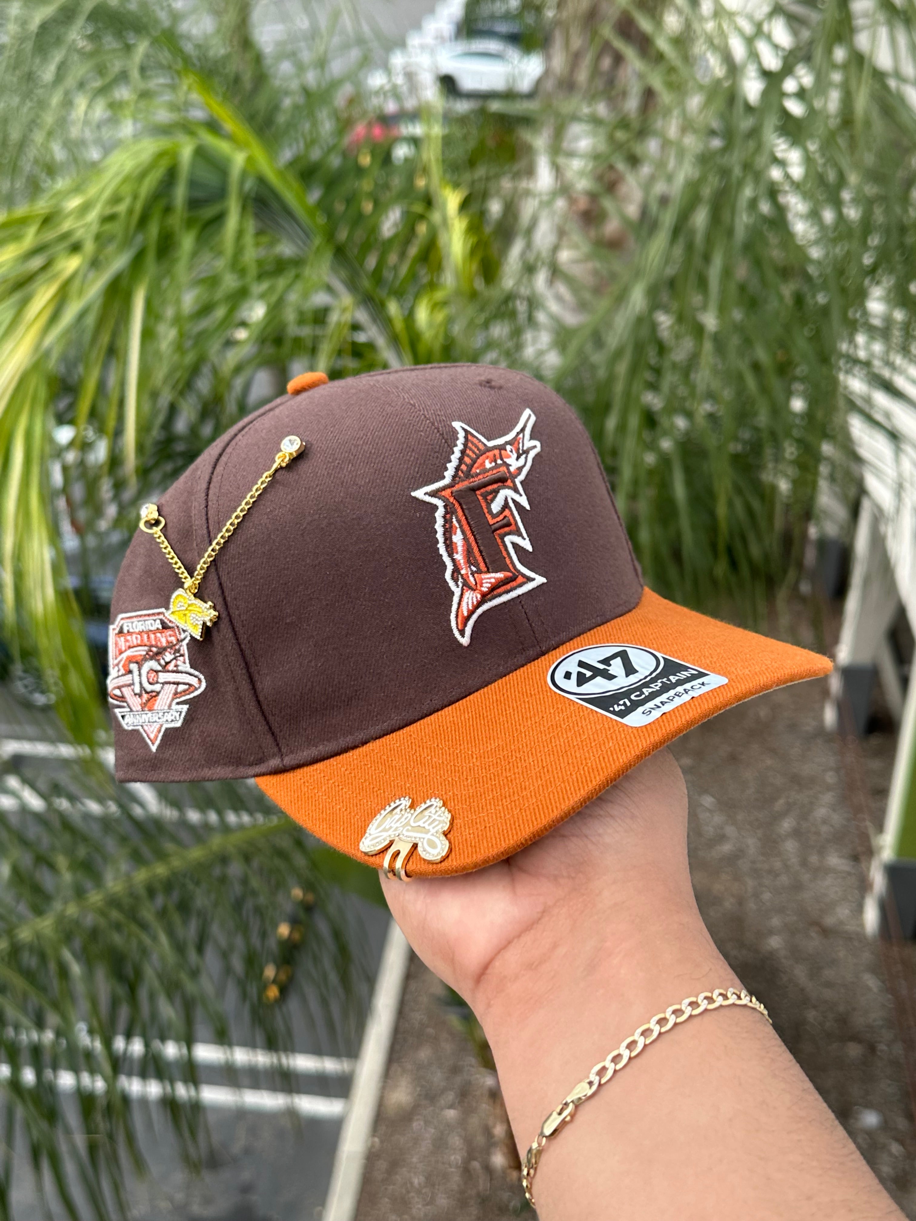 '47 SNAPBACK CAPITÁN MOCA/NARANJA FLORIDA MARLINS CON PARCHE DEL 10.° ANIVERSARIO 