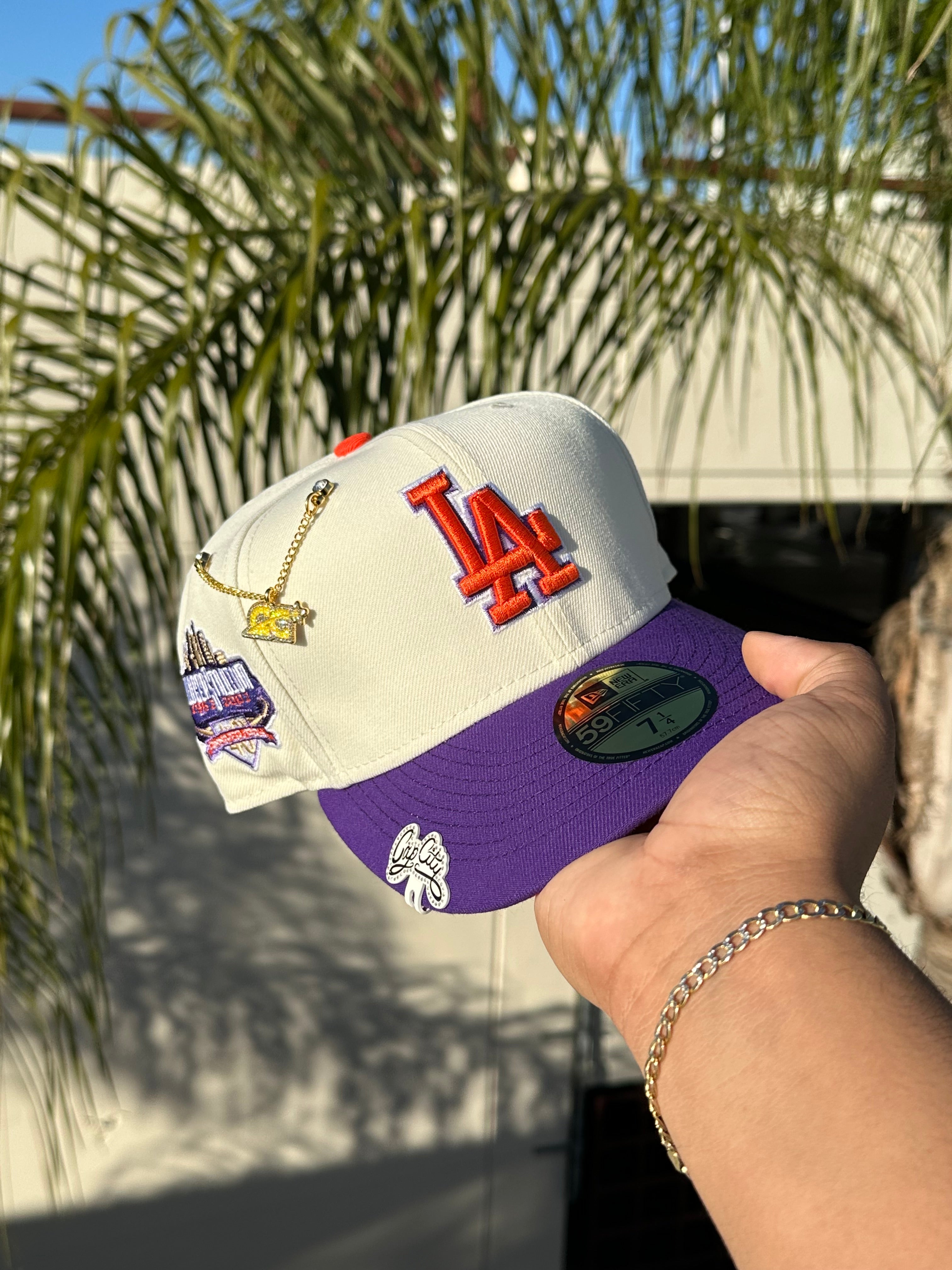 NEW ERA EXCLUSIVE 59FIFTY CHROME WHITE/PURPLE LOS ANGELES DODGERS W/ 40TH ANNIVERSARY PATCH