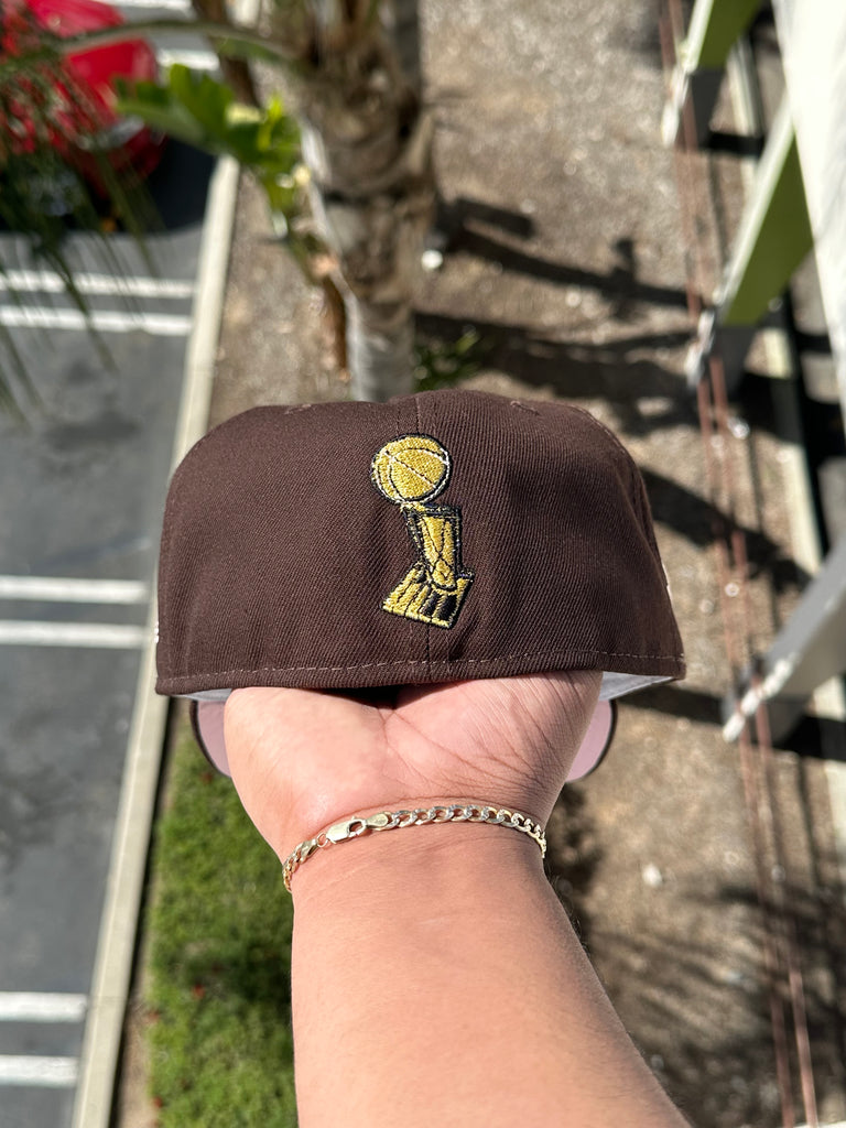 New Era Lakers Tan Trophy Brown UV