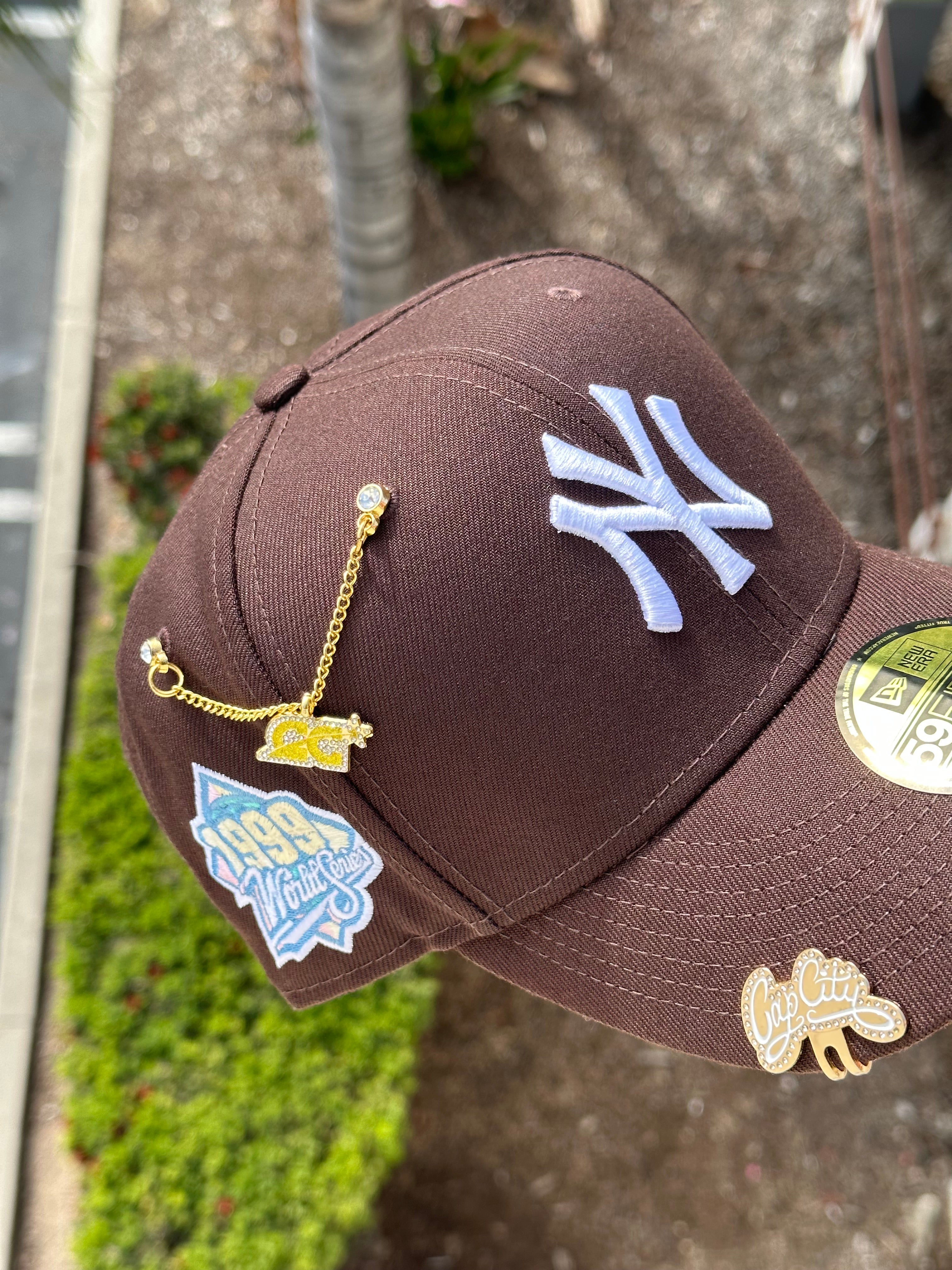 NEW ERA EXCLUSIVE 59FIFTY BROWN NEW YORK YANKEES W/ 1999 WORLD SERIES PATCH