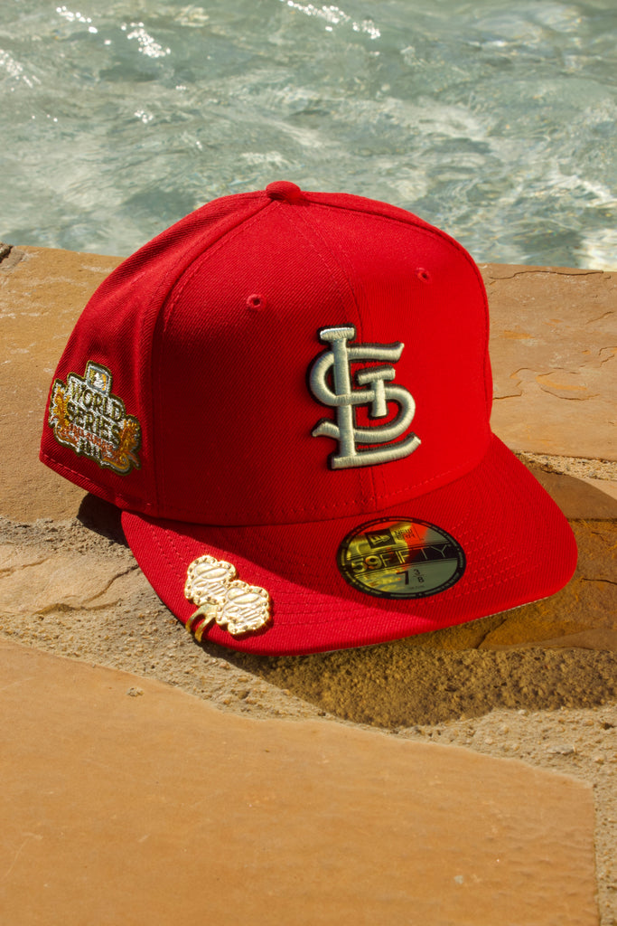 NEW ERA EXCLUSIVE 59FIFTY RED ST LOUIS CARDINALS W/ 2011 WORLD SERIES PATCH (CLOUD UV)