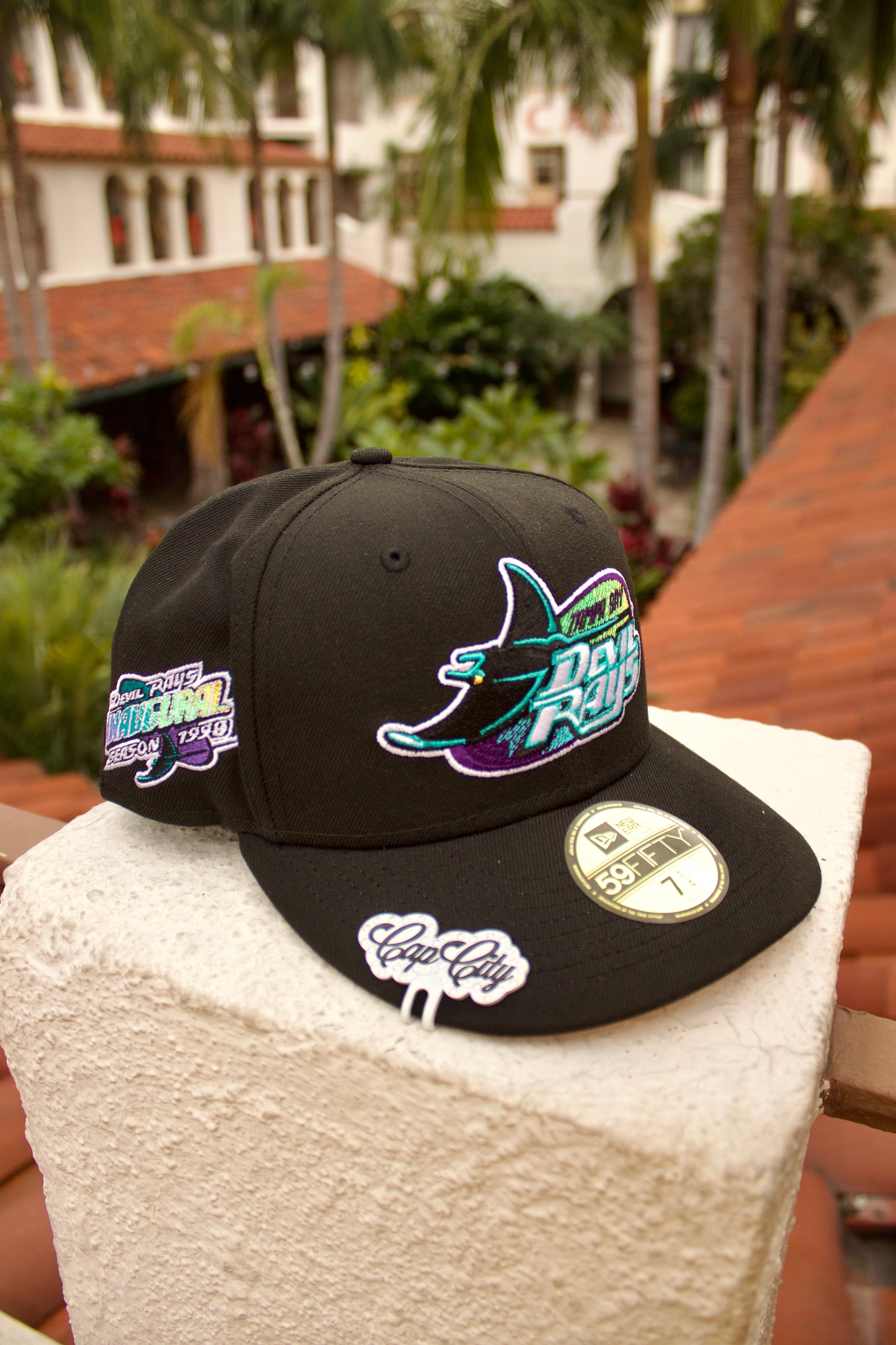 EXCLUSIVO NEW ERA 59FIFTY CERRADA BLACK TAMPA BAY DEVILRAYS CON PARCHE DE TEMPORADA INAUGURAL DE 1998 