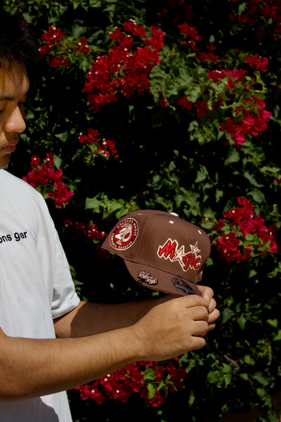 NEW MITCHELL & NESS BROWN ORLANDO MAGIC DYNASTY FITTED W/ 20TH ANNIVERSARY PATCH (PINK UV)