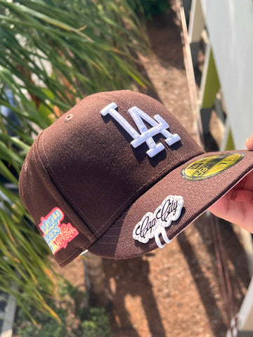 NEW ERA EXCLUSIVE 59FIFTY BROWN LOS ANGELES DOGERS W/ 1981 WORLD SERIES PATCH (PINK UV)